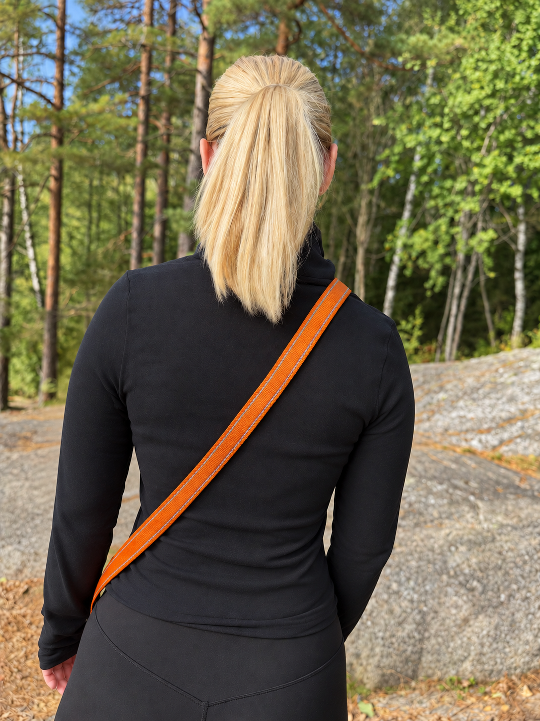 Crossbody Leash Hunt